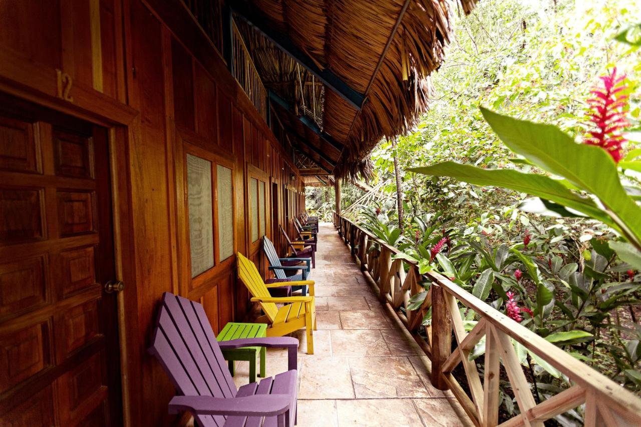 Jungle Lodge Tikal Hostal Exterior foto